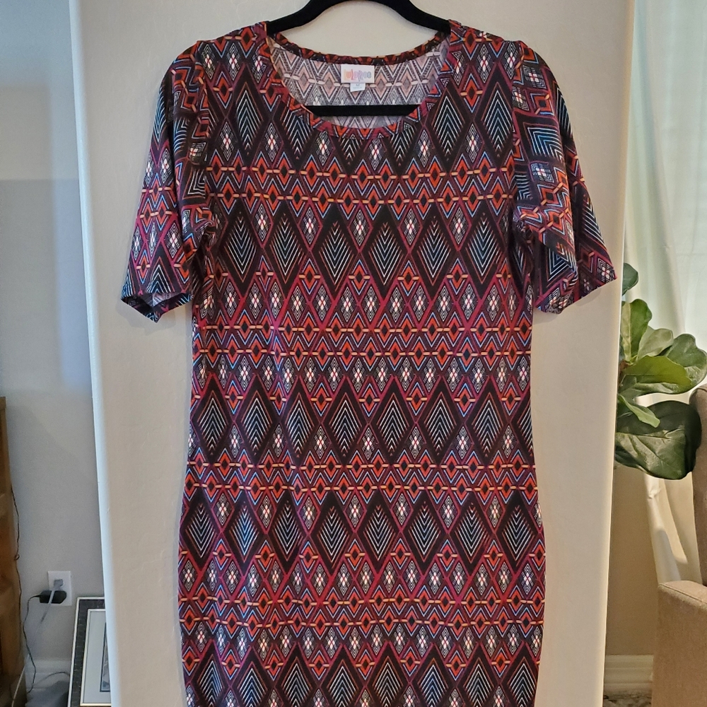 LuLaRoe Julia fitted dress size M
